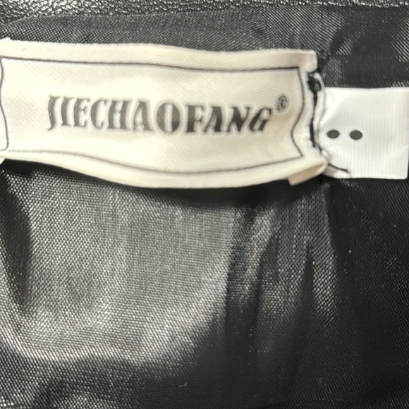 Jiechaofang Black with White Piping Faux Leather Jacket in Size XL - Picture 15 of 15